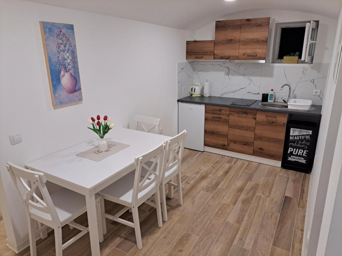 Apartment Dinlux Maribor Exterior foto