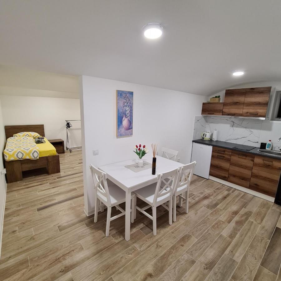 Apartment Dinlux Maribor Exterior foto